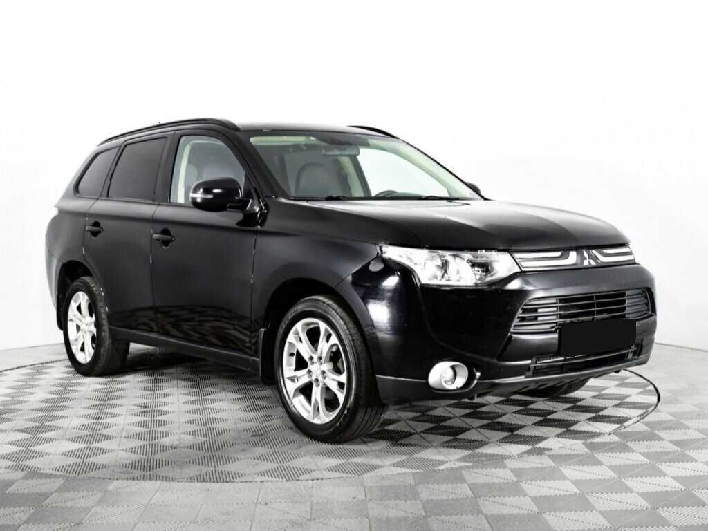 Mitsubishi Outlander 2012 года с пробегом. Фото: #2