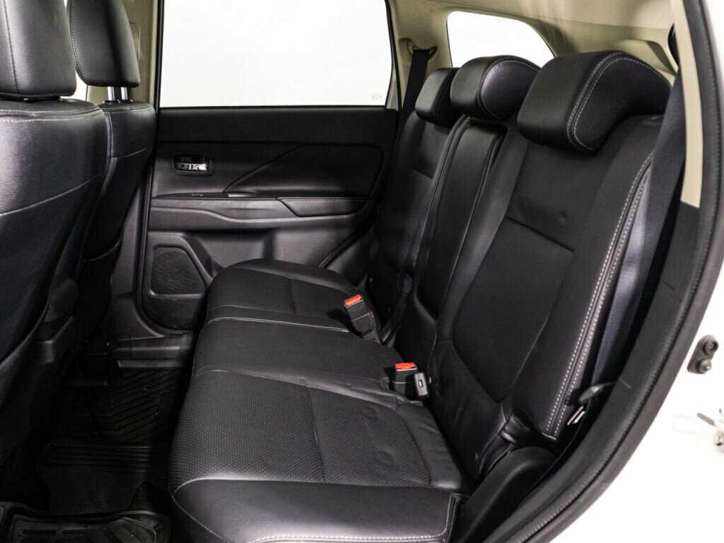 Mitsubishi Outlander 2018 года с пробегом. Фото: #9