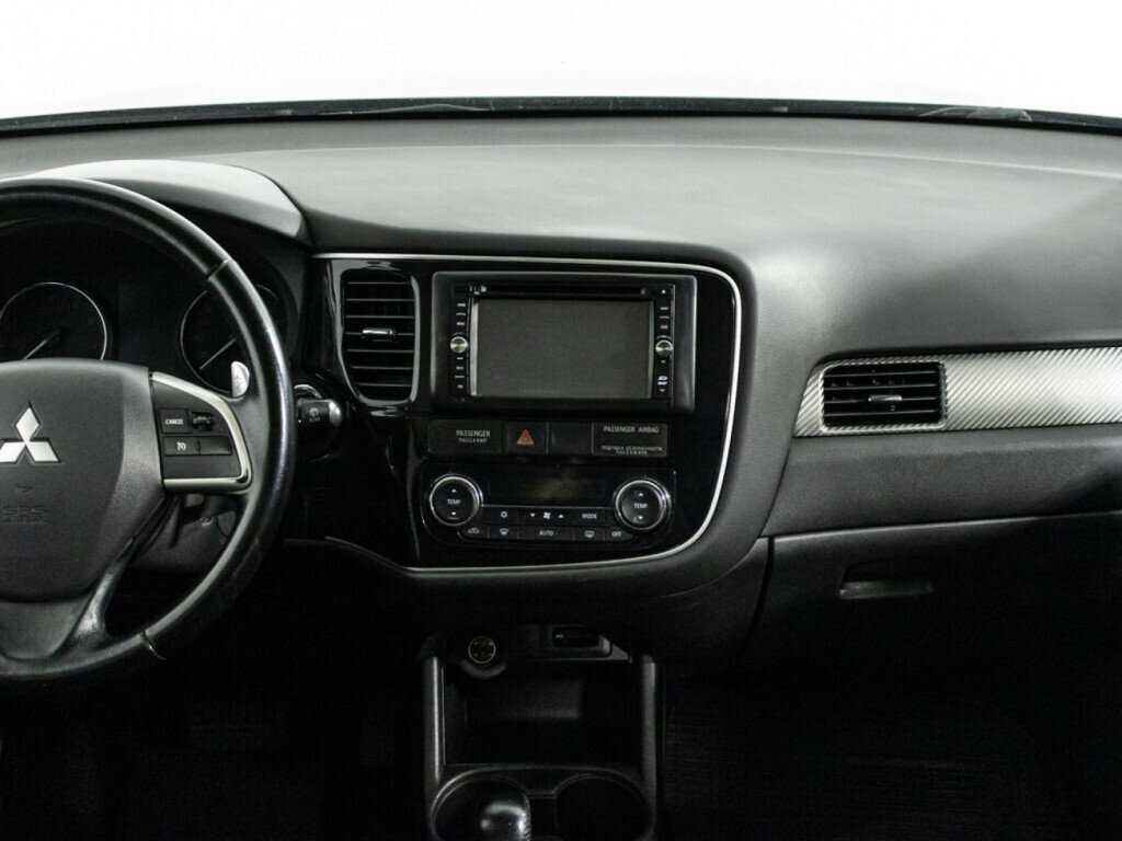 Mitsubishi Outlander 2013 года с пробегом. Фото: #13
