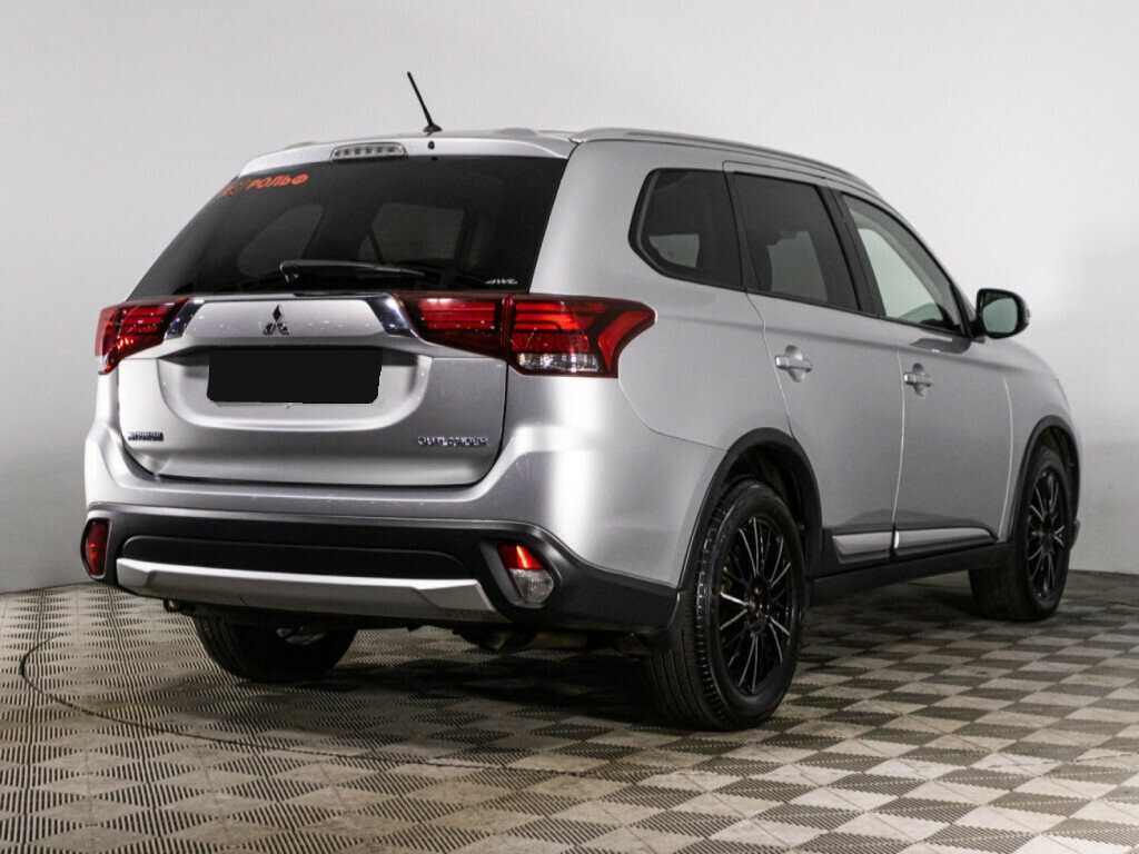 Mitsubishi Outlander 2016 года с пробегом. Фото: #4