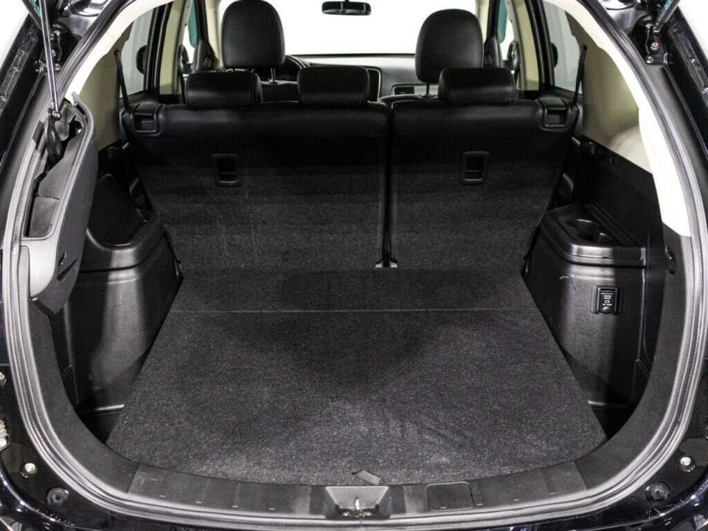 Mitsubishi Outlander 2021 года с пробегом. Фото: #14