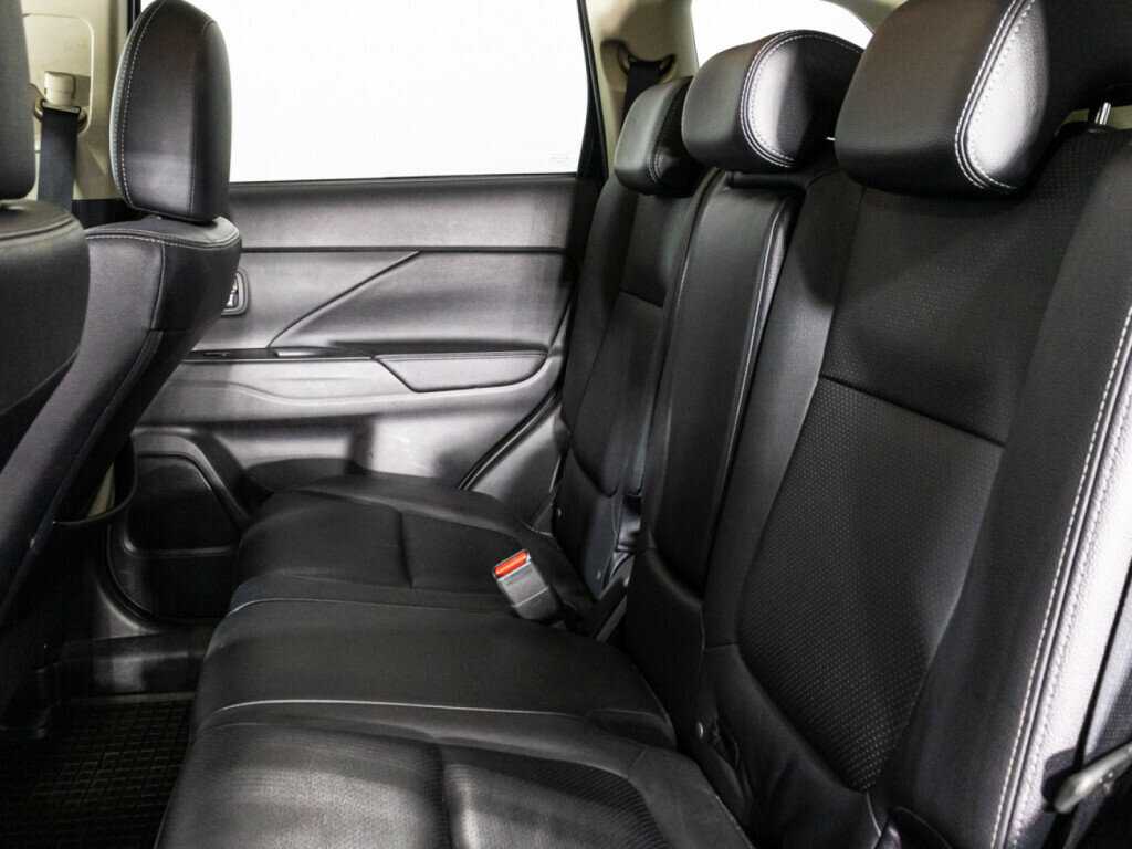 Mitsubishi Outlander 2016 года с пробегом. Фото: #9