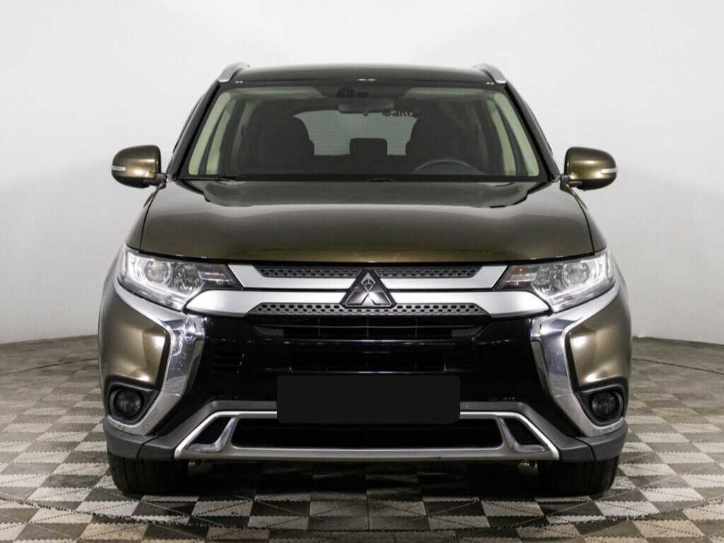 Mitsubishi Outlander 2019 года с пробегом. Фото: #1