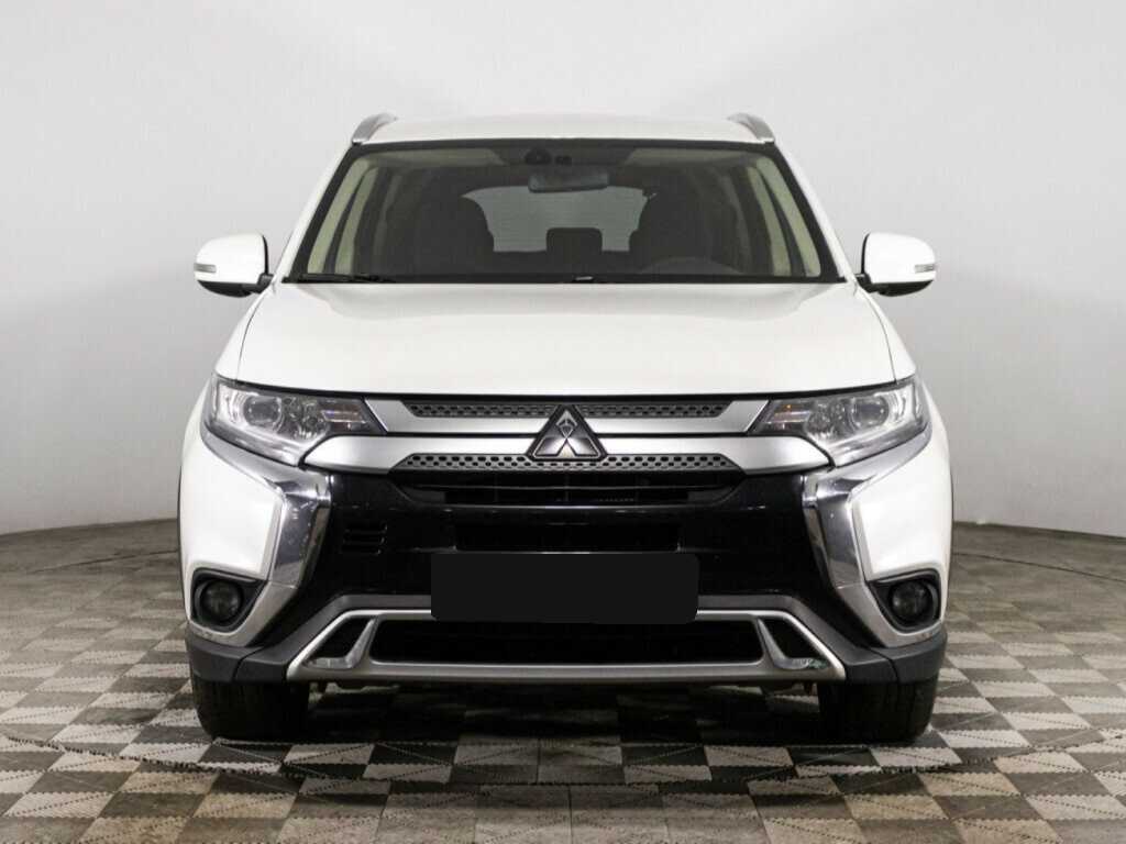 Mitsubishi Outlander 2020 года с пробегом. Фото: #1