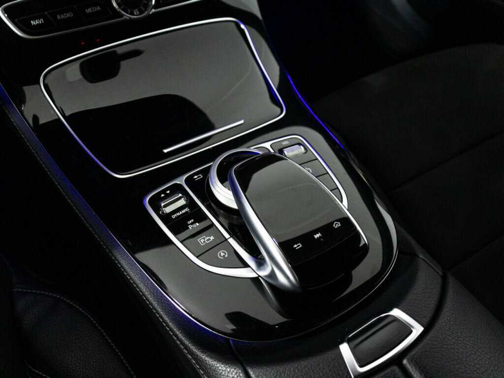 Mercedes-Benz E-Класс 2017 года с пробегом. Фото: #16