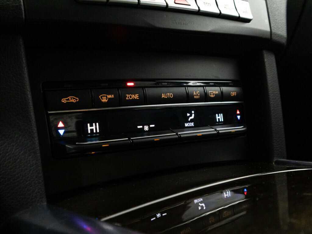 Mercedes-Benz E-Класс 2014 года с пробегом. Фото: #11