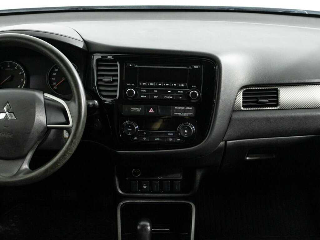 Mitsubishi Outlander 2018 года с пробегом. Фото: #11