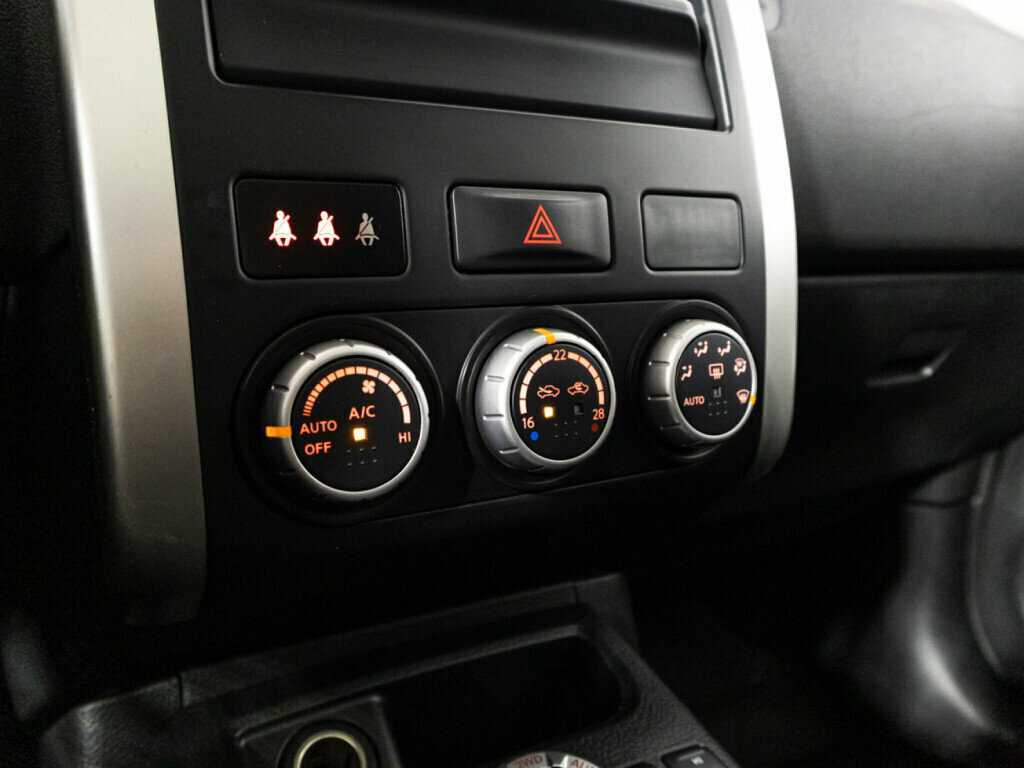 Б/У Ниссан Икс-Трейл 2013 года. Фото: #13