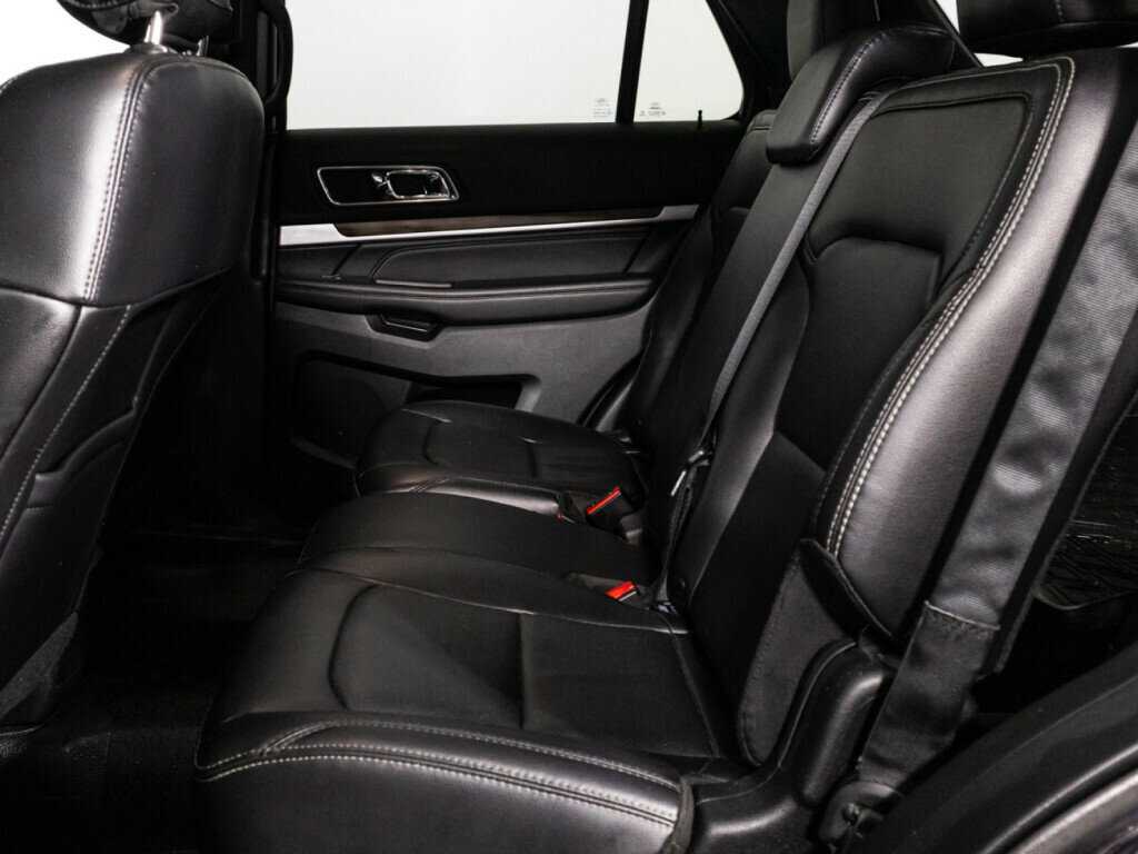 Ford Explorer 2018 года с пробегом. Фото: #9