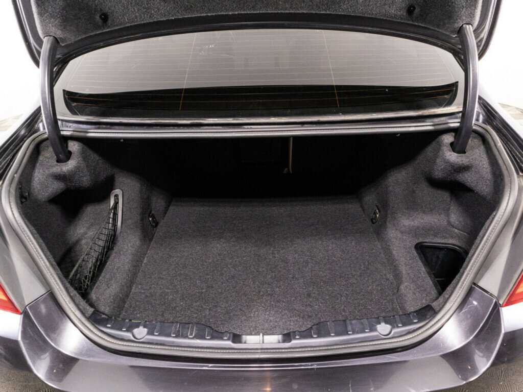 BMW 5 серии 2012 года с пробегом. Фото: #14