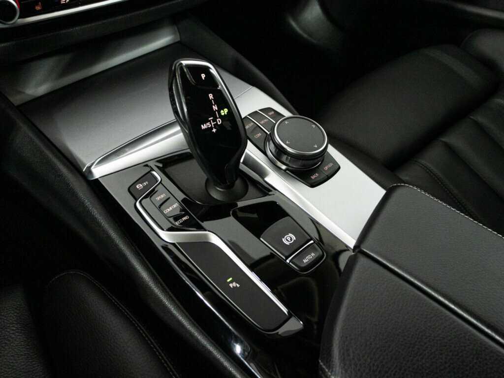 BMW 5 серии 2018 года с пробегом. Фото: #18