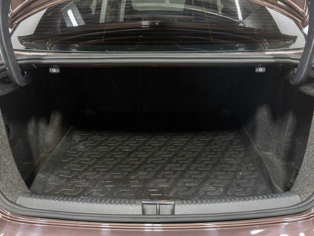 Б/У Фольксваген Джетта 2014 года. Фото: #17