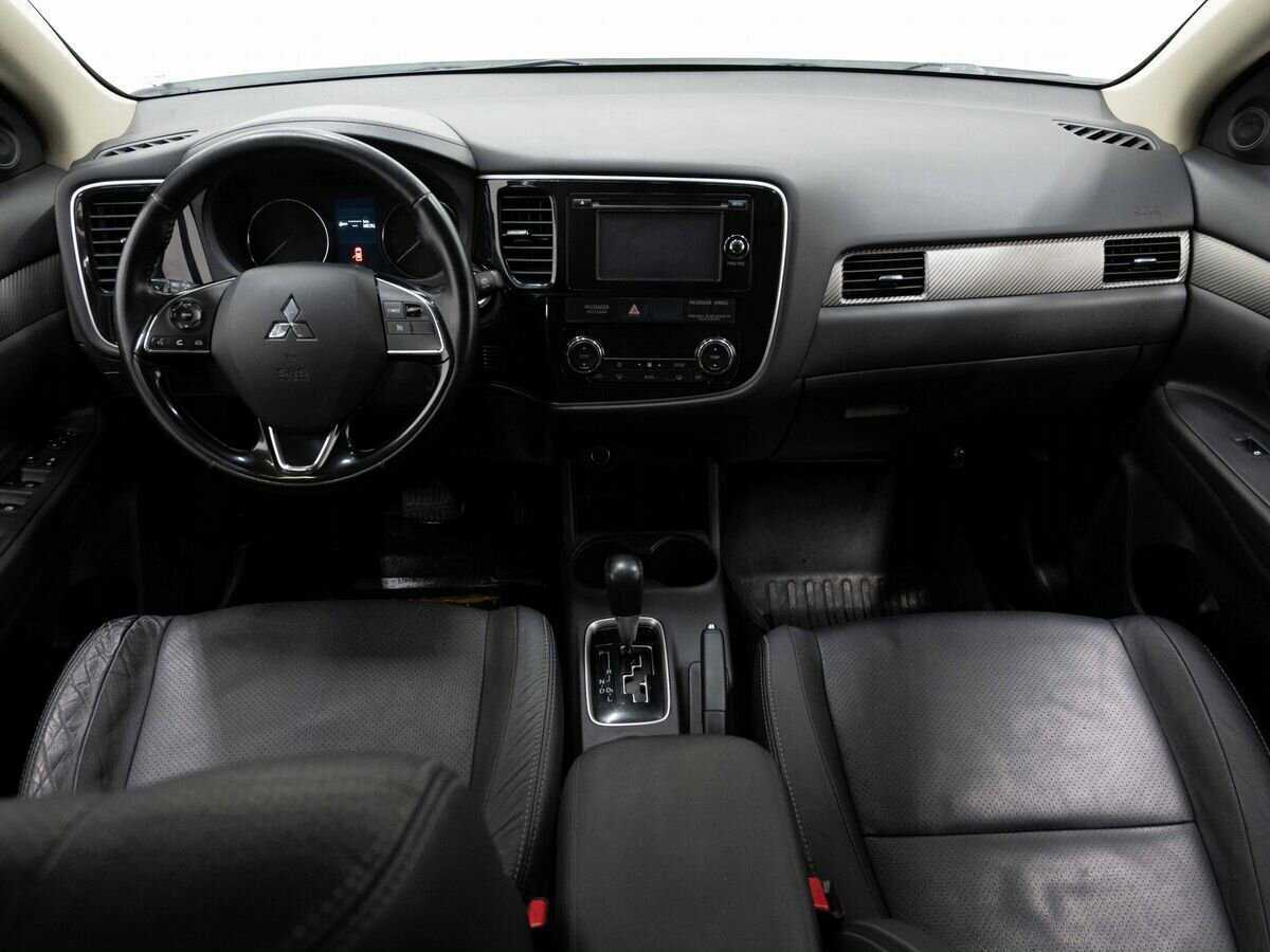 Mitsubishi Outlander 2015 года с пробегом. Фото: #14