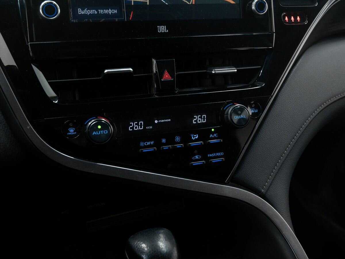 Toyota Camry 2022 года с пробегом. Фото: #20