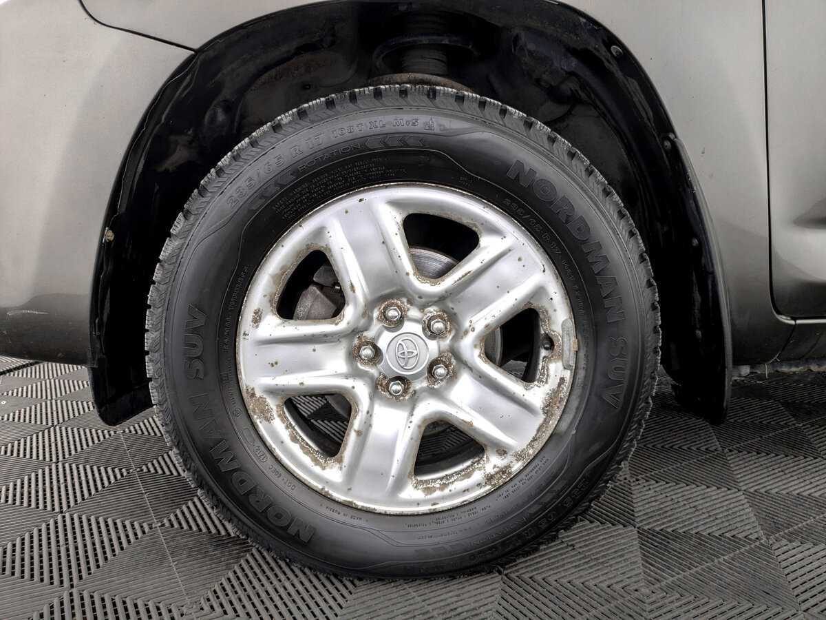 Б/У Тойота Рав4 2012 года. Фото: #17