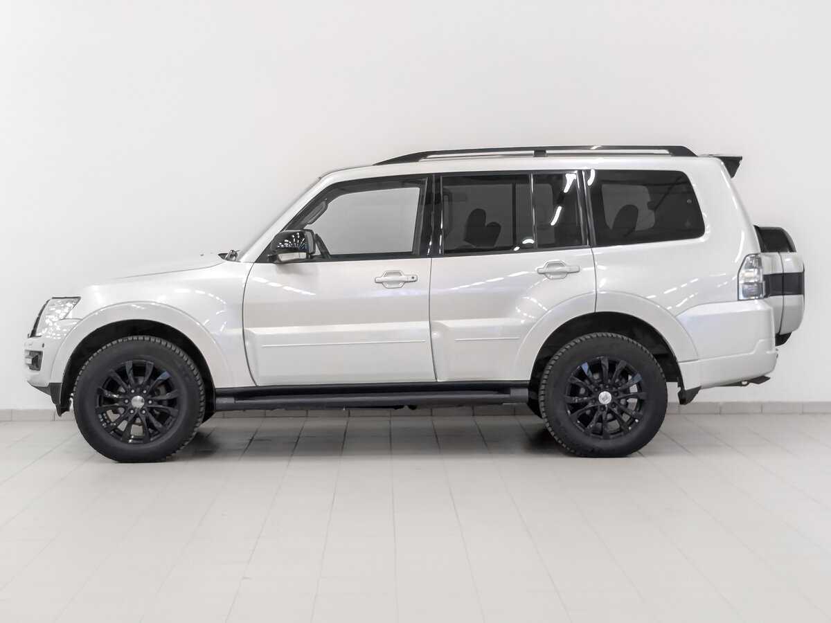 Mitsubishi Pajero 2019 года с пробегом. Фото: #7