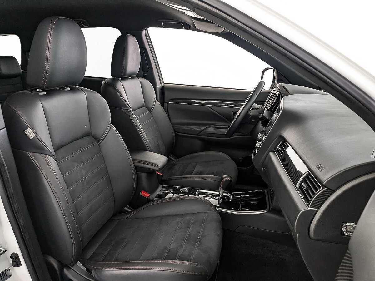 Mitsubishi Outlander 2022 года с пробегом. Фото: #23