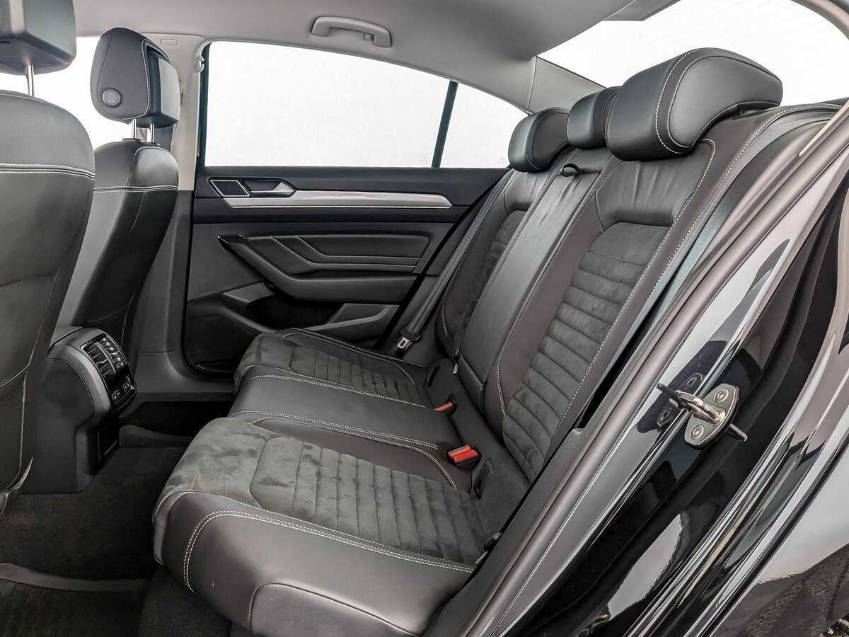 Volkswagen Passat 2021 года с пробегом. Фото: #11