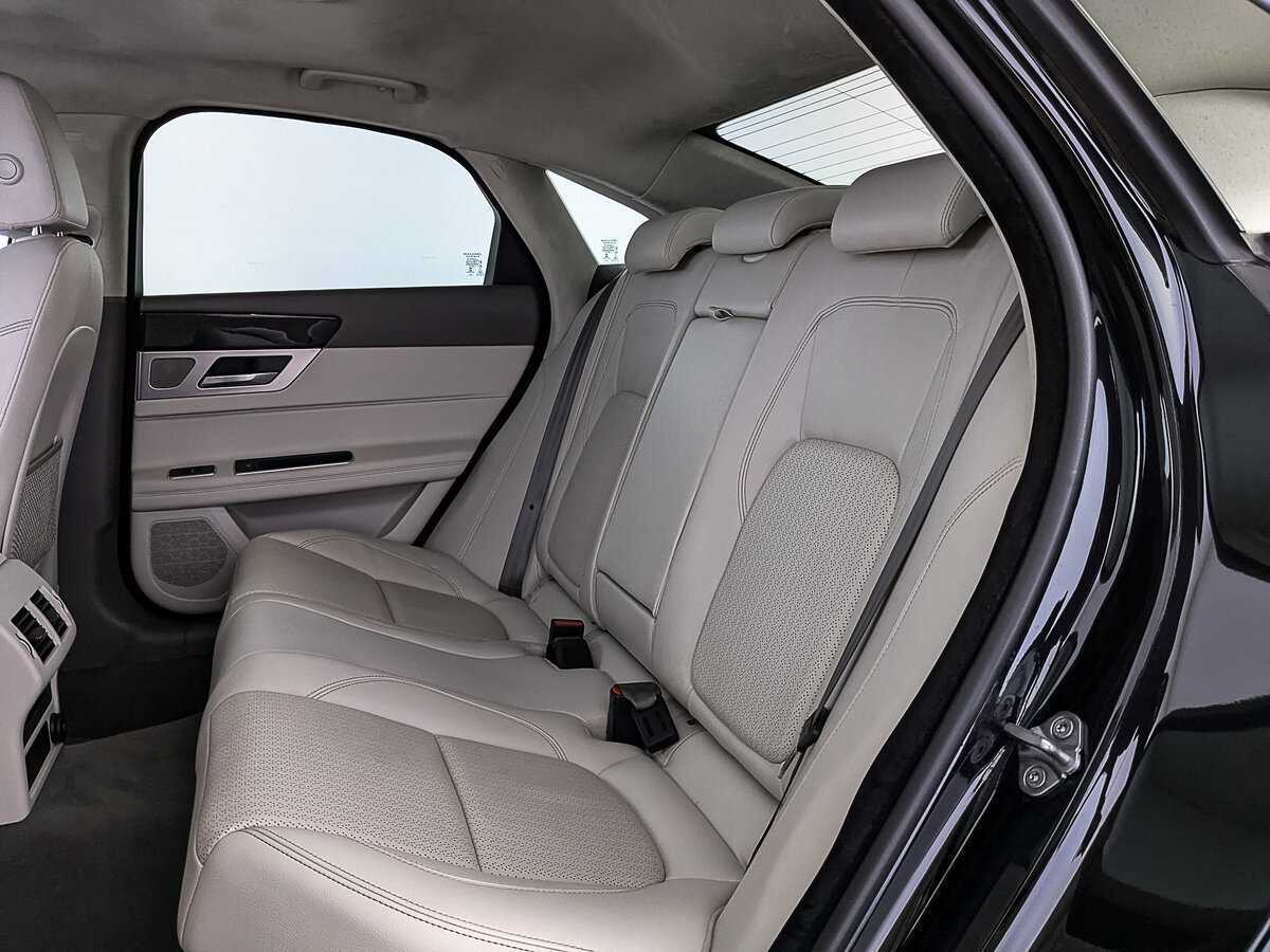 Jaguar XF 2018 года с пробегом. Фото: #11