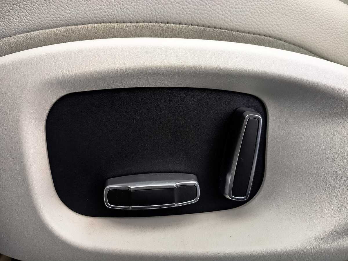 Jaguar XF 2018 года с пробегом. Фото: #20