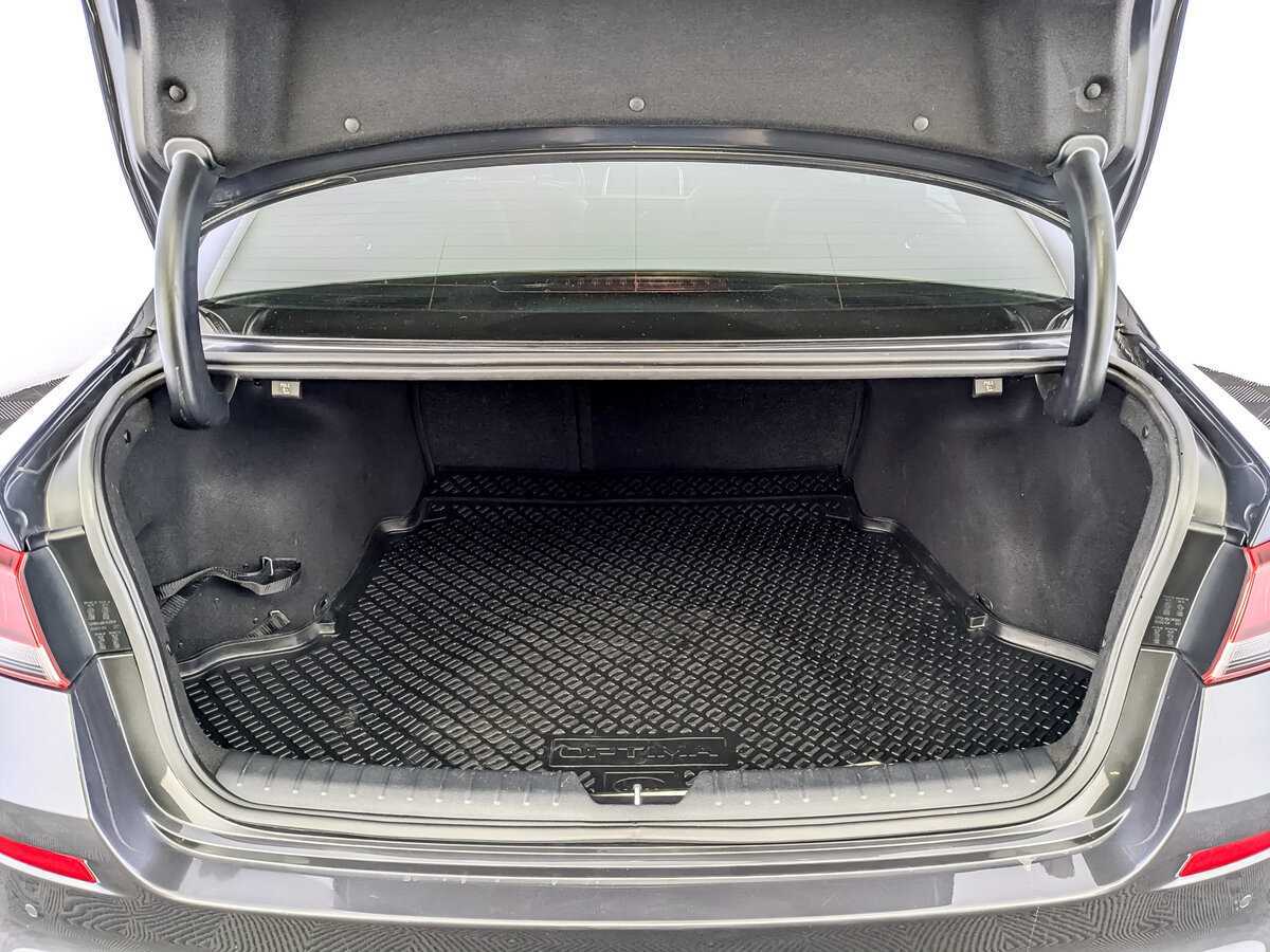 Б/У Киа Оптима 2018 года. Фото: #9