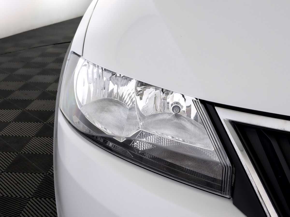 Б/У Шкода Рапид 2017 года. Фото: #16