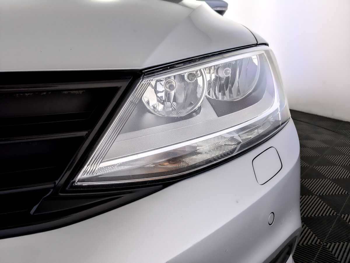 Б/У Фольксваген Джетта 2016 года. Фото: #16