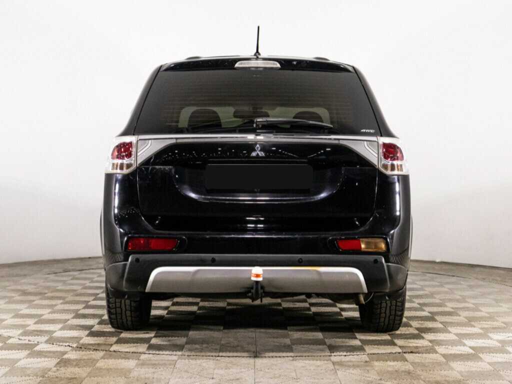 Mitsubishi Outlander 2014 года с пробегом. Фото: #4