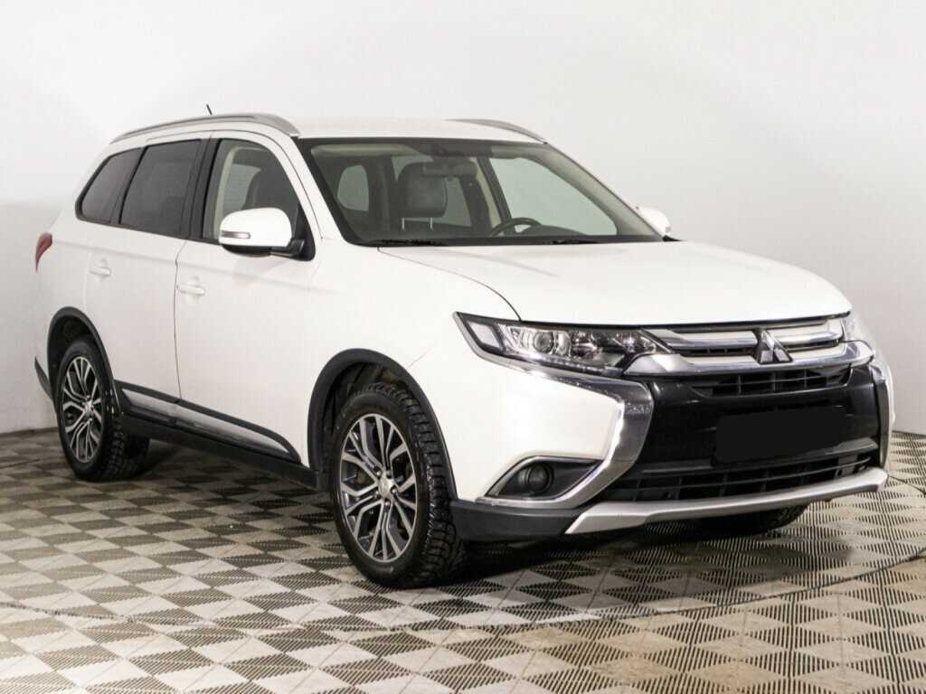 Mitsubishi Outlander 2016 года с пробегом. Фото: #2