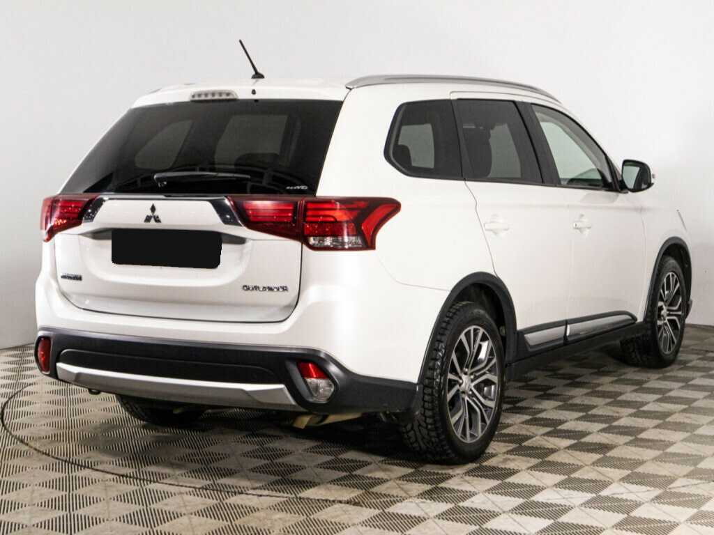 Mitsubishi Outlander 2016 года с пробегом. Фото: #4