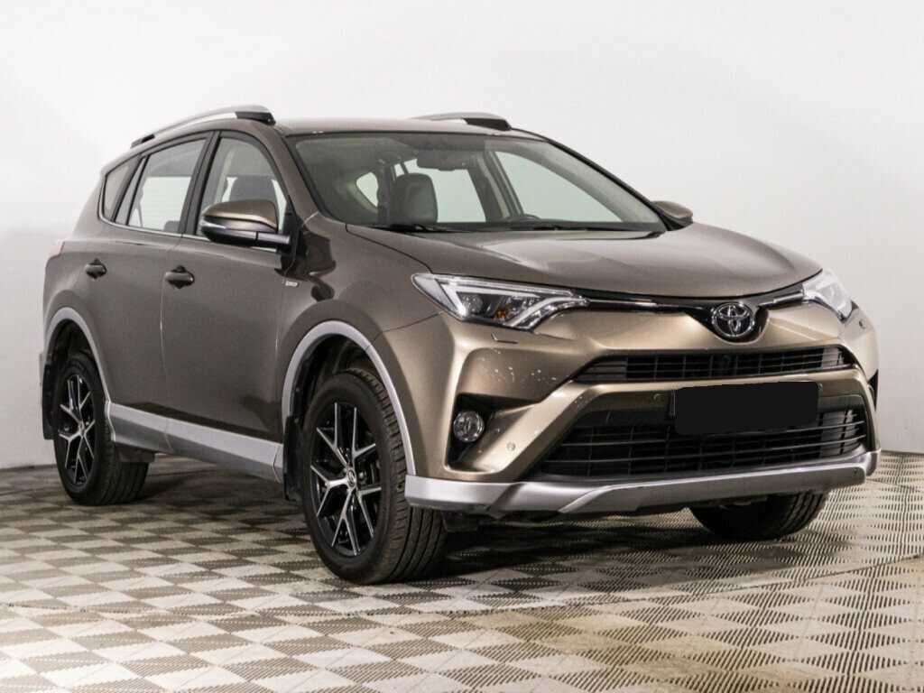 Toyota RAV4 2016 года с пробегом. Фото: #2