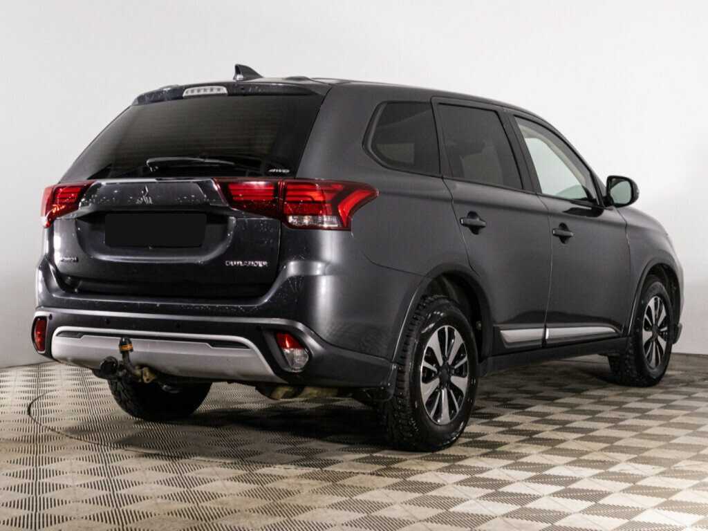 Mitsubishi Outlander 2019 года с пробегом. Фото: #4