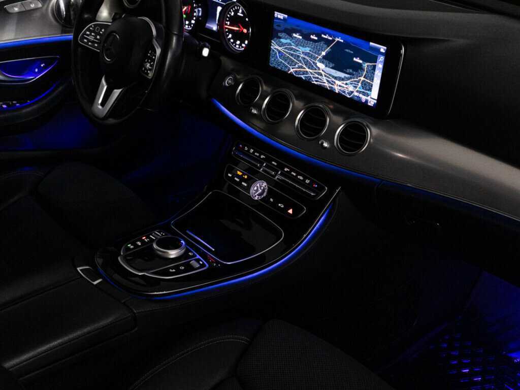 Mercedes-Benz E-Класс 2018 года с пробегом. Фото: #24