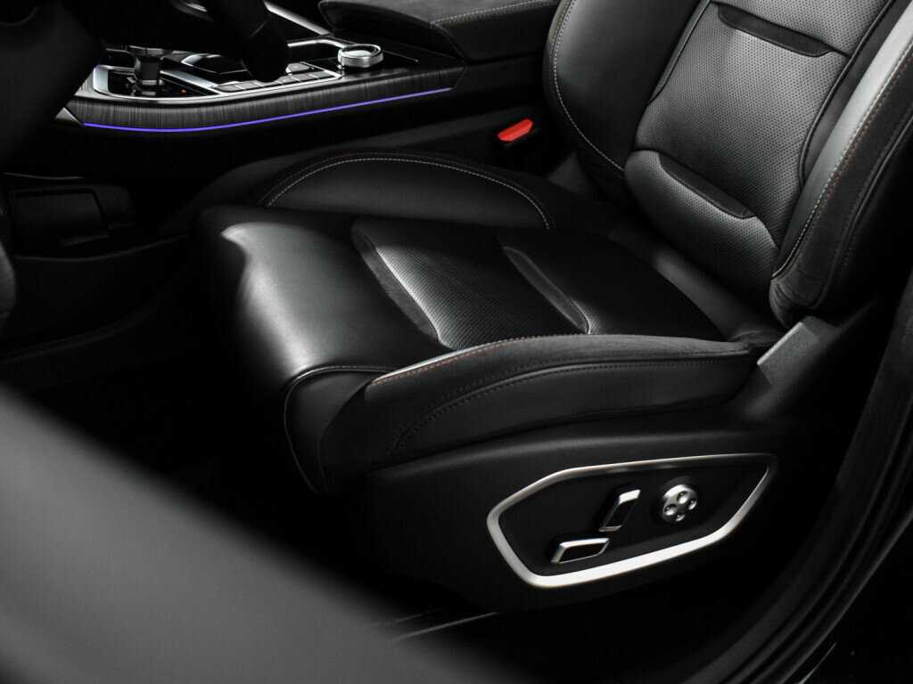 Geely Tugella 2022 года с пробегом. Фото: #13