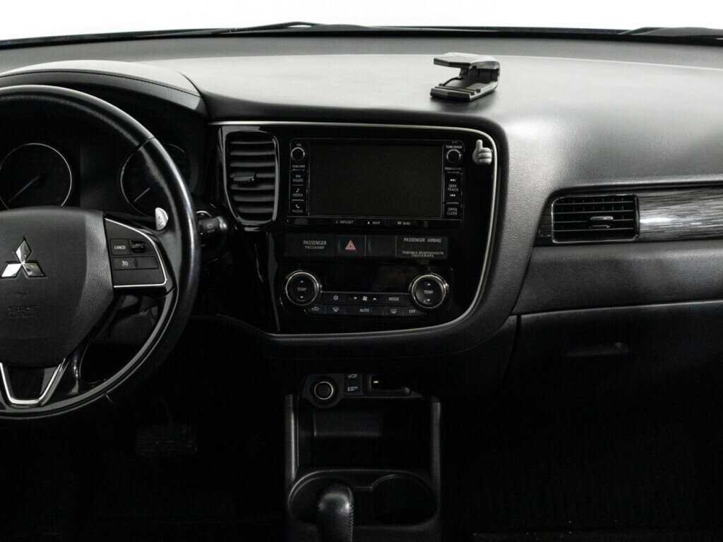 Mitsubishi Outlander 2016 года с пробегом. Фото: #13
