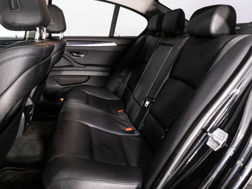 BMW 5 серии 2013 года с пробегом. Фото: #8