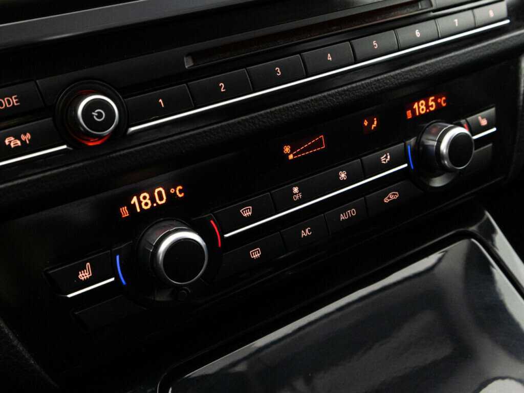 BMW 5 серии 2013 года с пробегом. Фото: #13