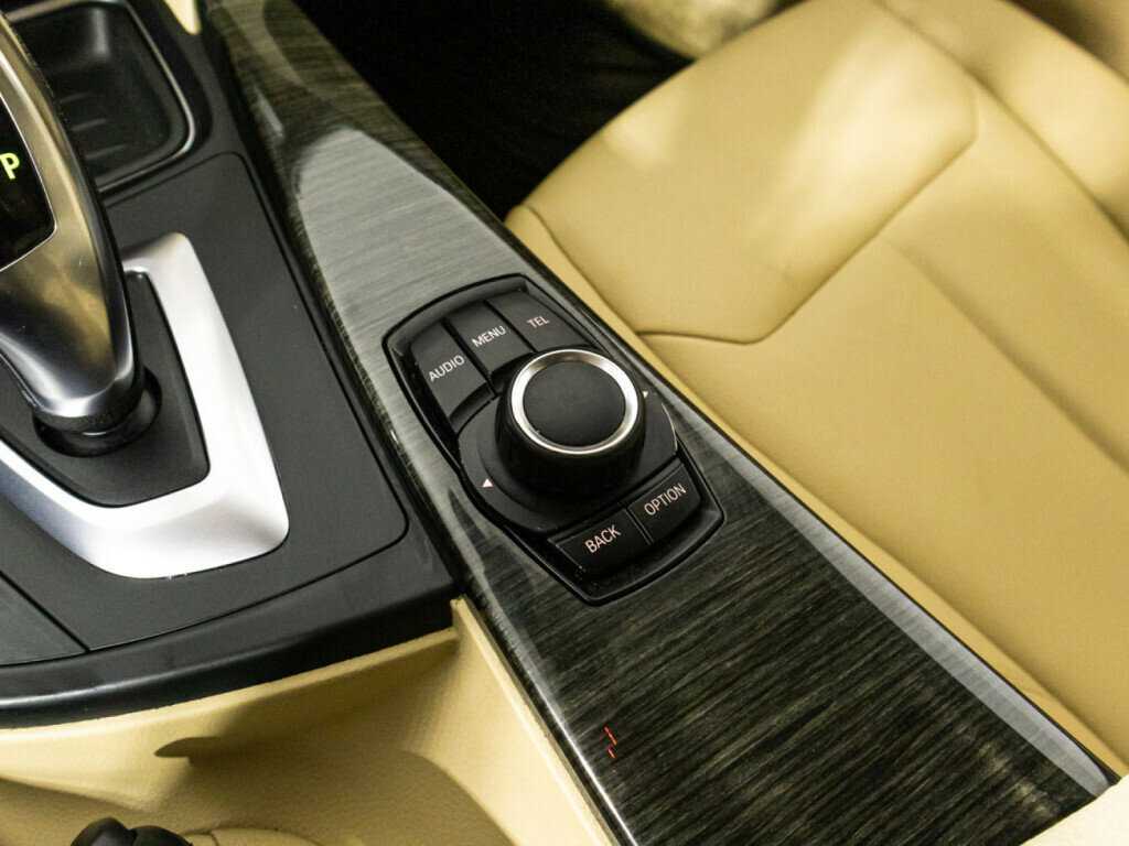 BMW 3 серии 2012 года с пробегом. Фото: #16