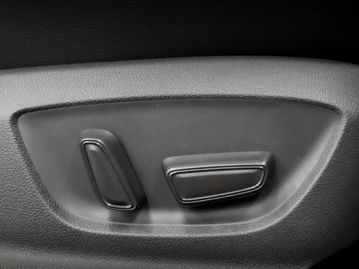 Toyota Camry 2019 года с пробегом. Фото: #22