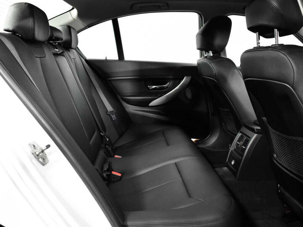 BMW 3 серии 2015 года с пробегом. Фото: #9