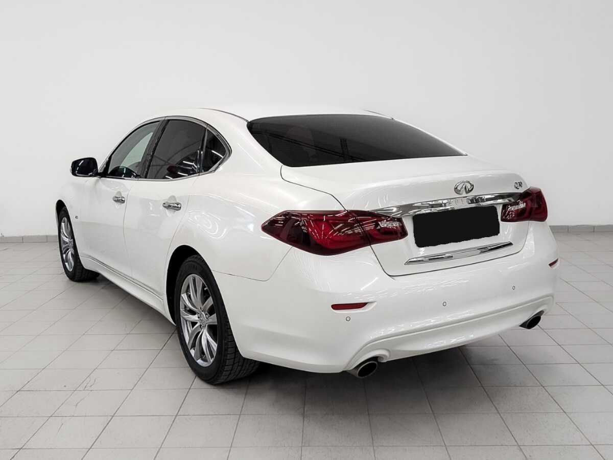 Infiniti Q70 2016 года с пробегом. Фото: #6