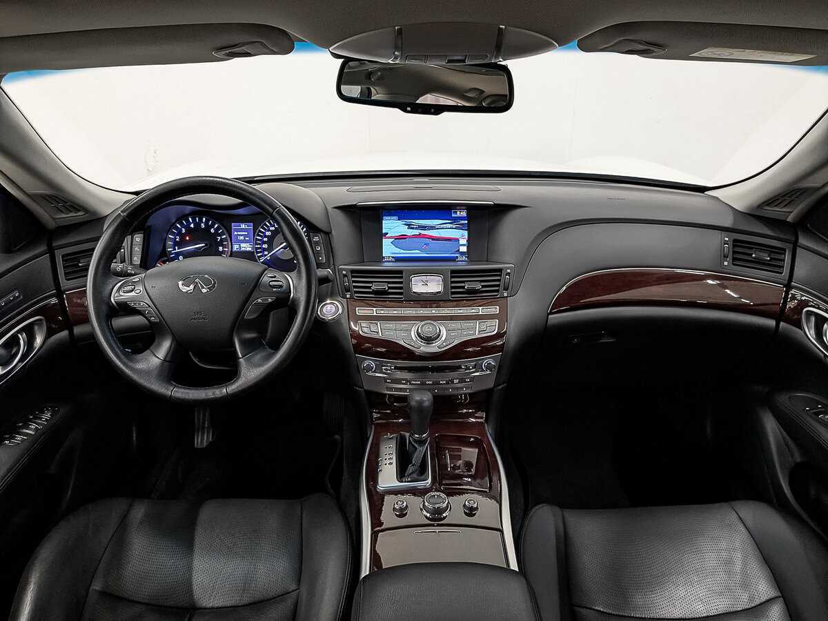 Infiniti Q70 2016 года с пробегом. Фото: #13