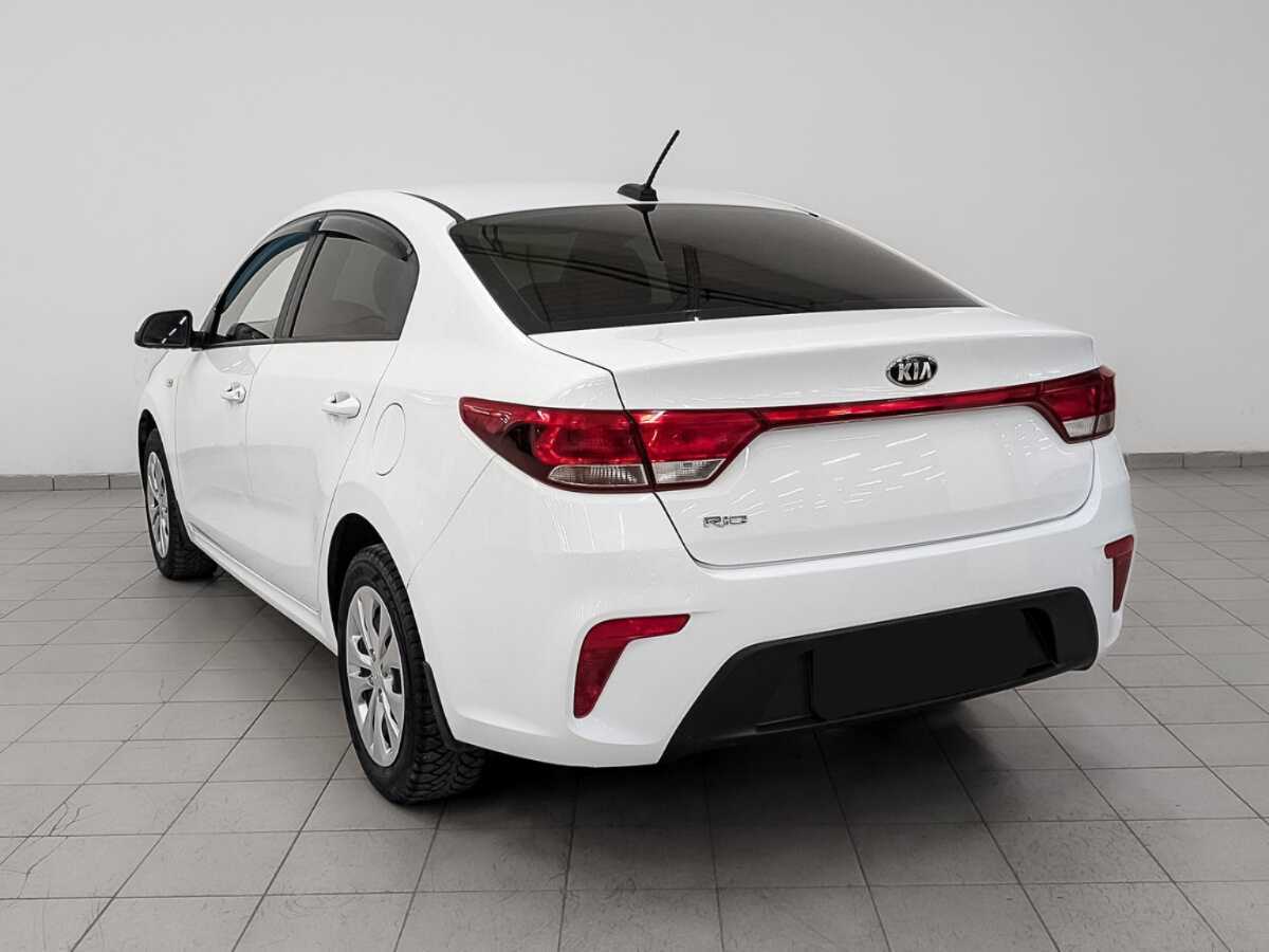 Б/У Киа Рио 2017 года. Фото: #6