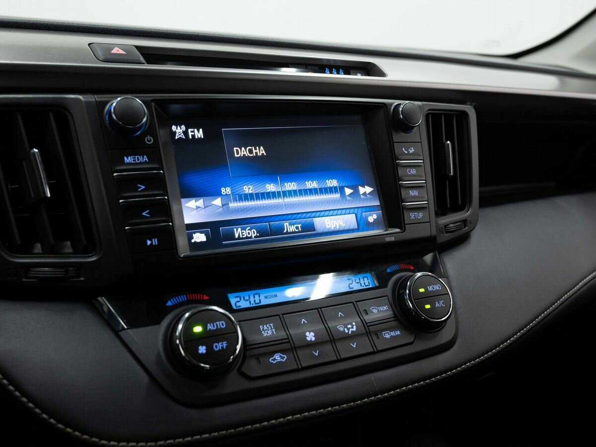 Б/У Тойота Рав4 2017 года. Фото: #17