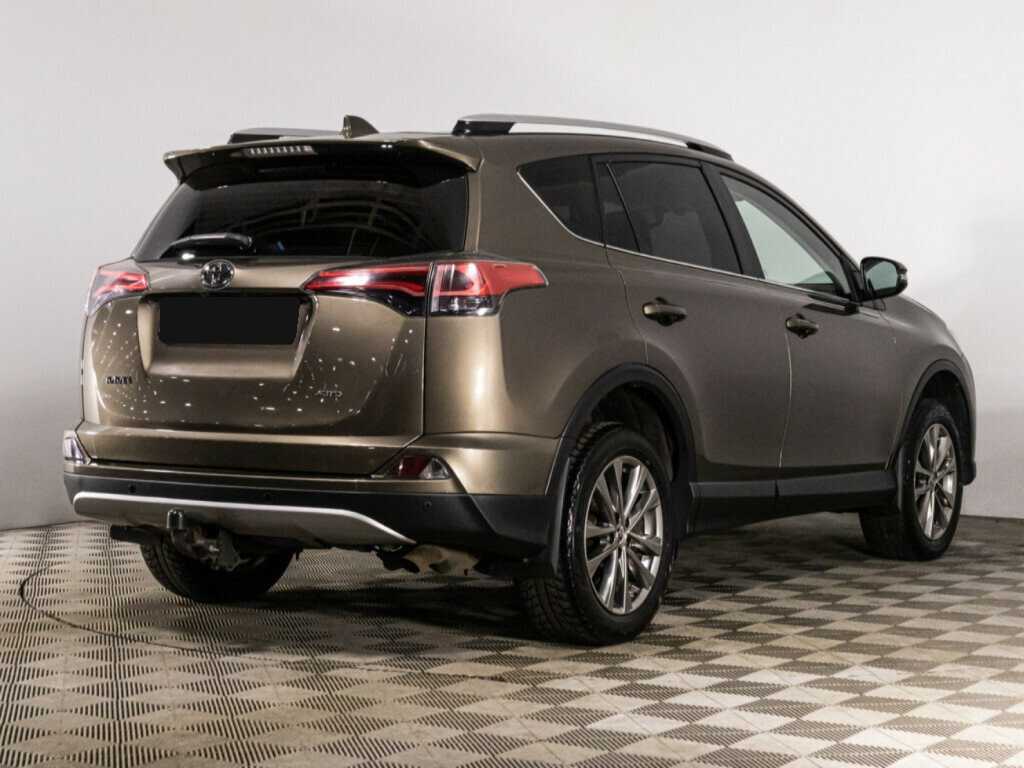 Toyota RAV4 2017 года с пробегом. Фото: #4