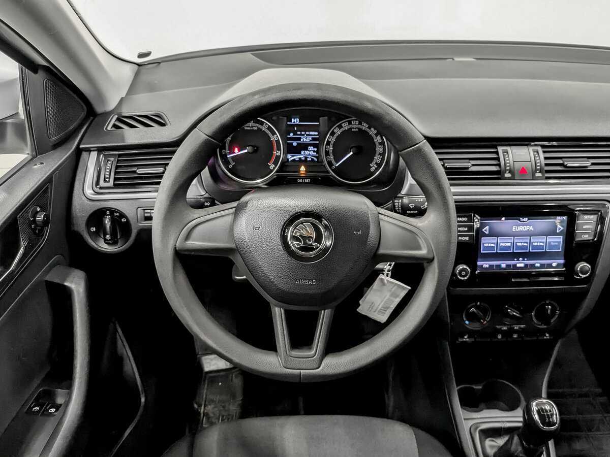 Б/У Шкода Рапид 2017 года. Фото: #20