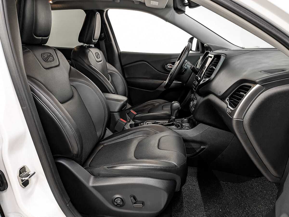 Jeep Cherokee 2019 года с пробегом. Фото: #21