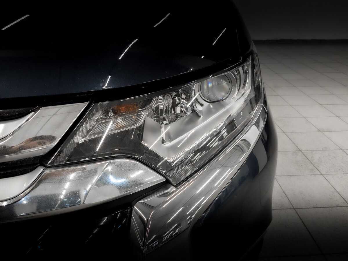 Mitsubishi Outlander 2017 года с пробегом. Фото: #16