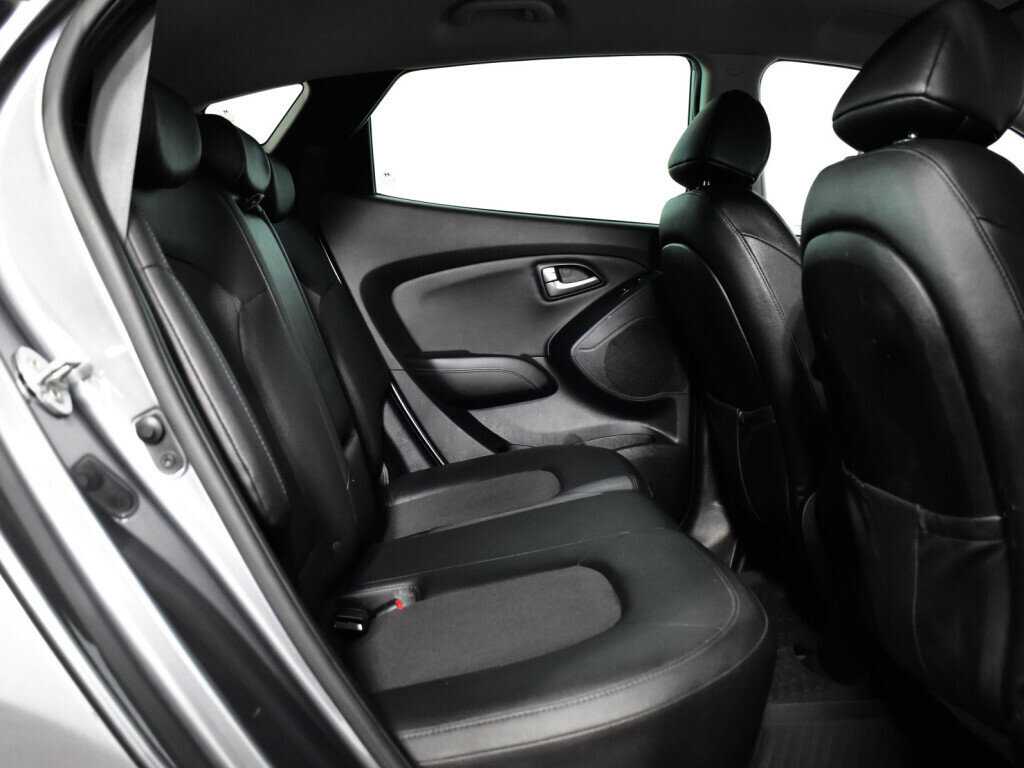 Б/У Хендай ай-икс35 2015 года. Фото: #9