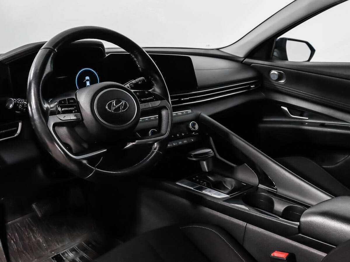 Б/У Хендай Елантра 2021 года. Фото: #8